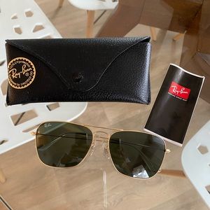 Ray-Ban Aviator Sunglasses - Women
